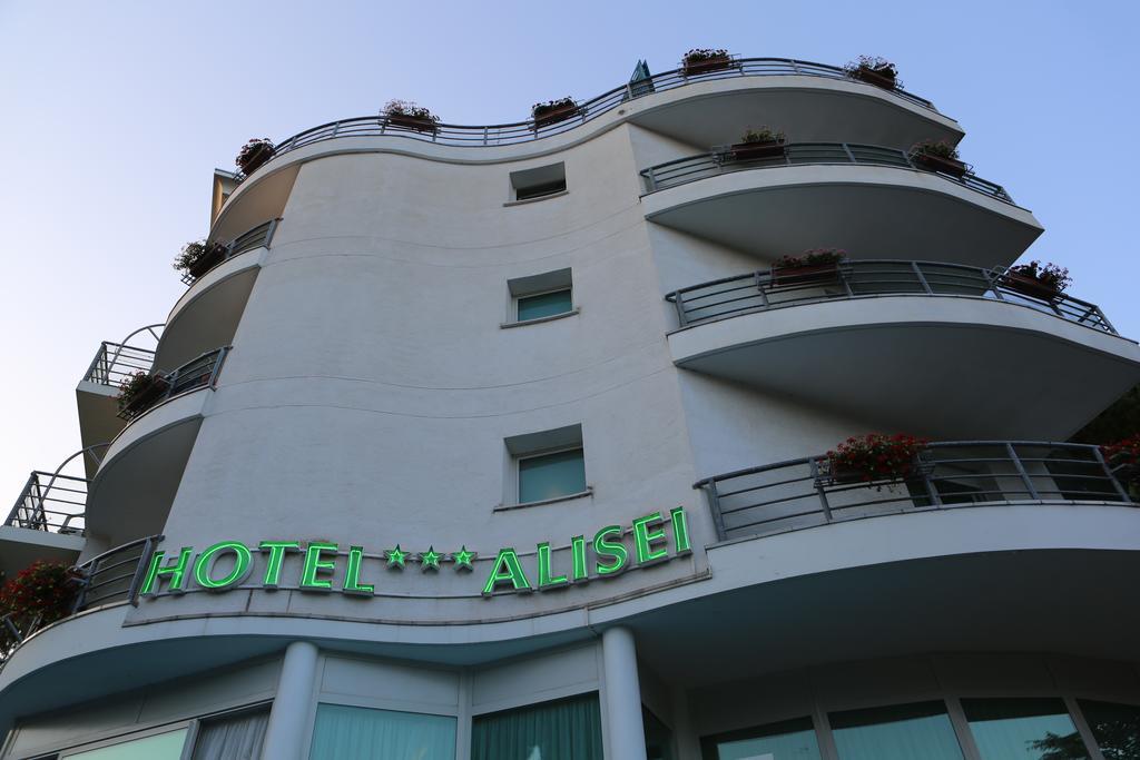 Hotel Alisei Lignano Sabbiadoro Exterior foto